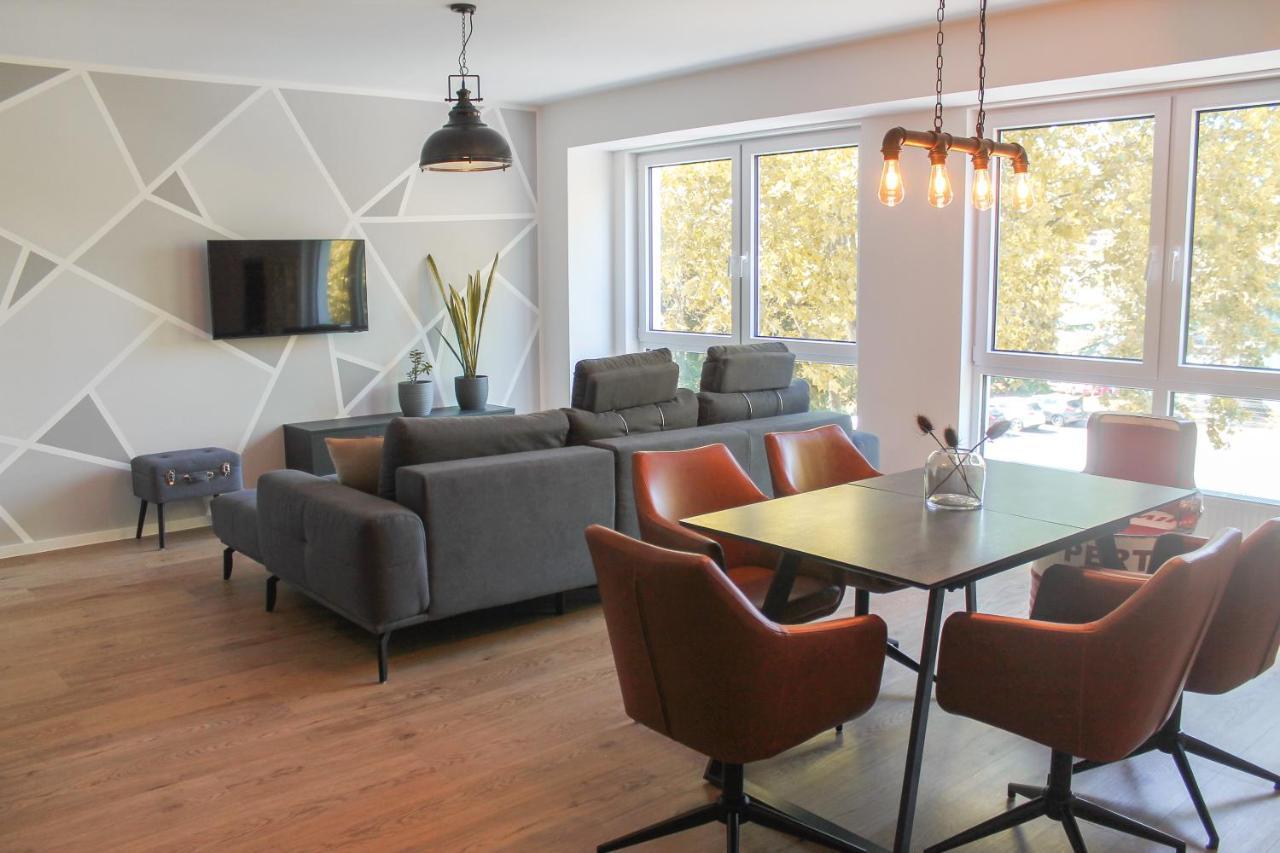 New York Apartment - Fuer Freunde & Familien, Stadtnah, Parkplatz, E-Ladestation, Gitterbox Fuer Fahrraeder, Fitnessstudio, Digitale Gaestemappe Mit Restaurant- Und Unternehmenstipps 코블렌츠 외부 사진